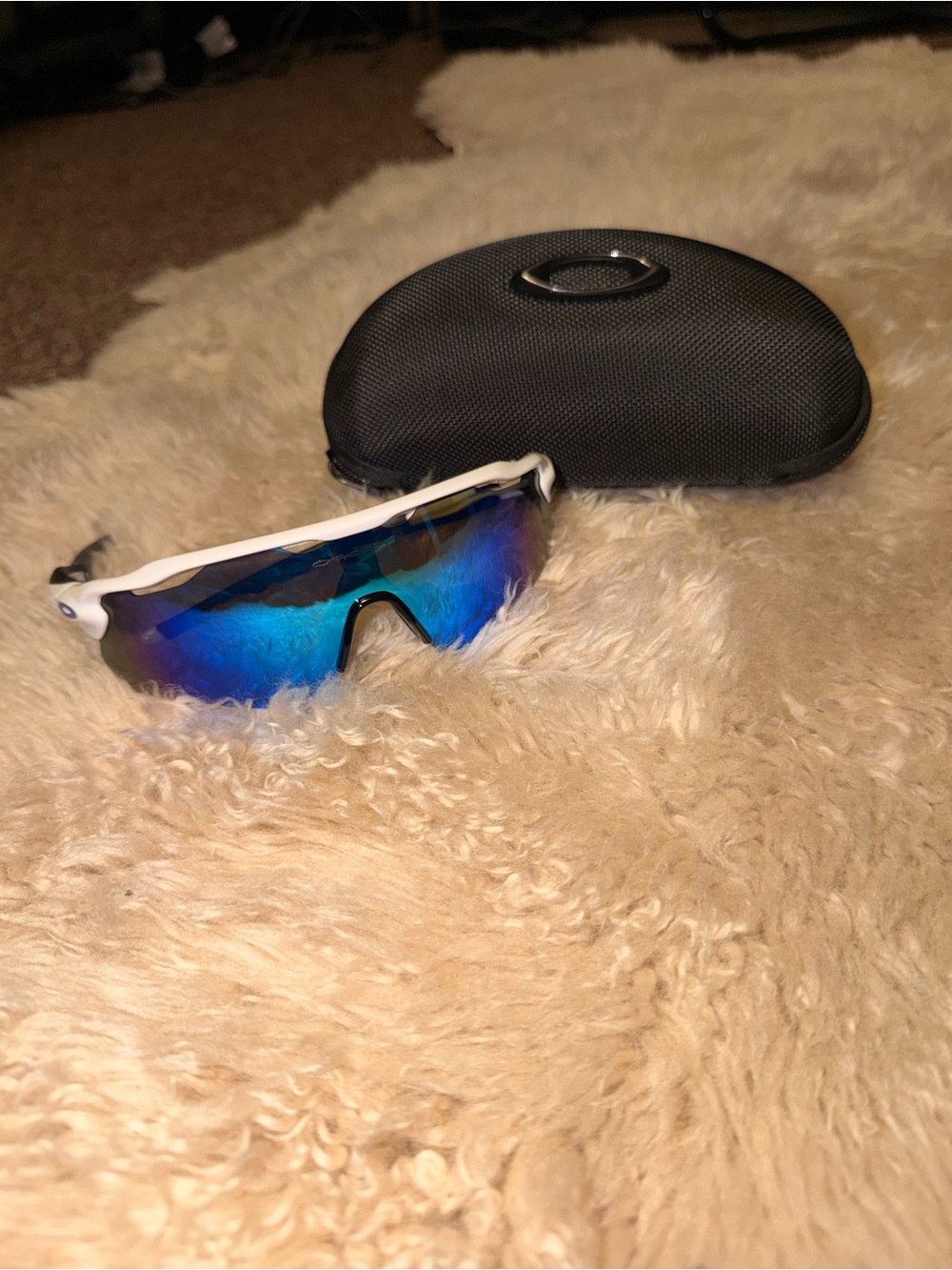 Oakley White Frame Blue Mirrored Sports Sunglasses with Black Case